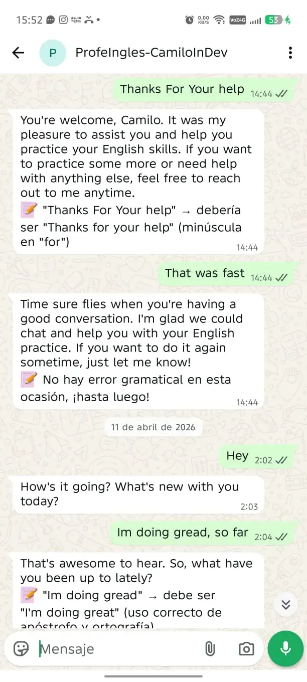 Bot profesor de inglés corrigiendo un mensaje en WhatsApp